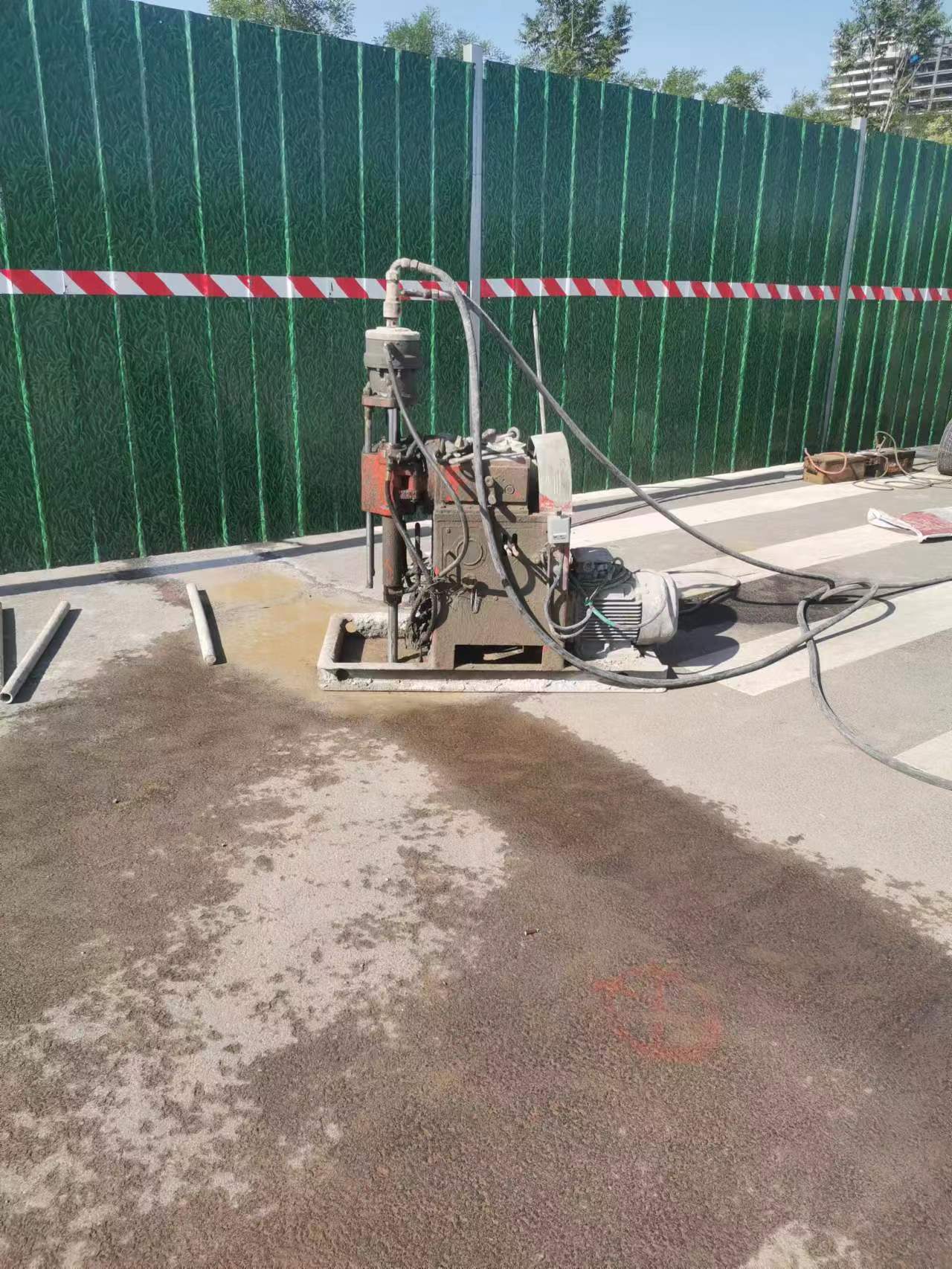 崖城镇公司为您带来注浆加固法施工方法